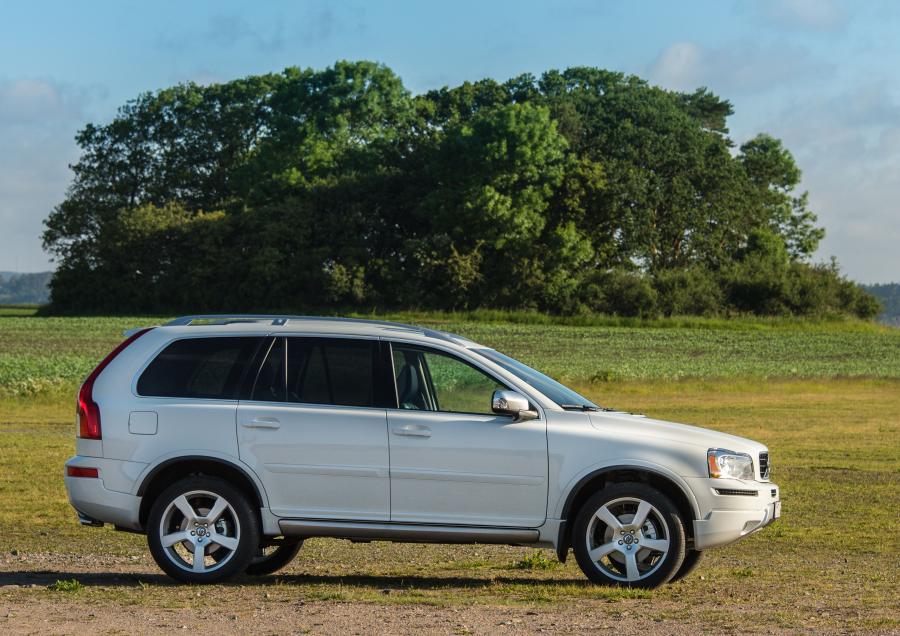  Volvo XC90 D5 R-Design 2012 года  (фото 15 из 21)